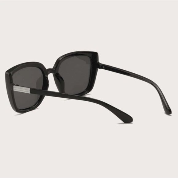 Black Oversized Square Retro Sunglasses Tinted New with Case - Picture 4 of 5
